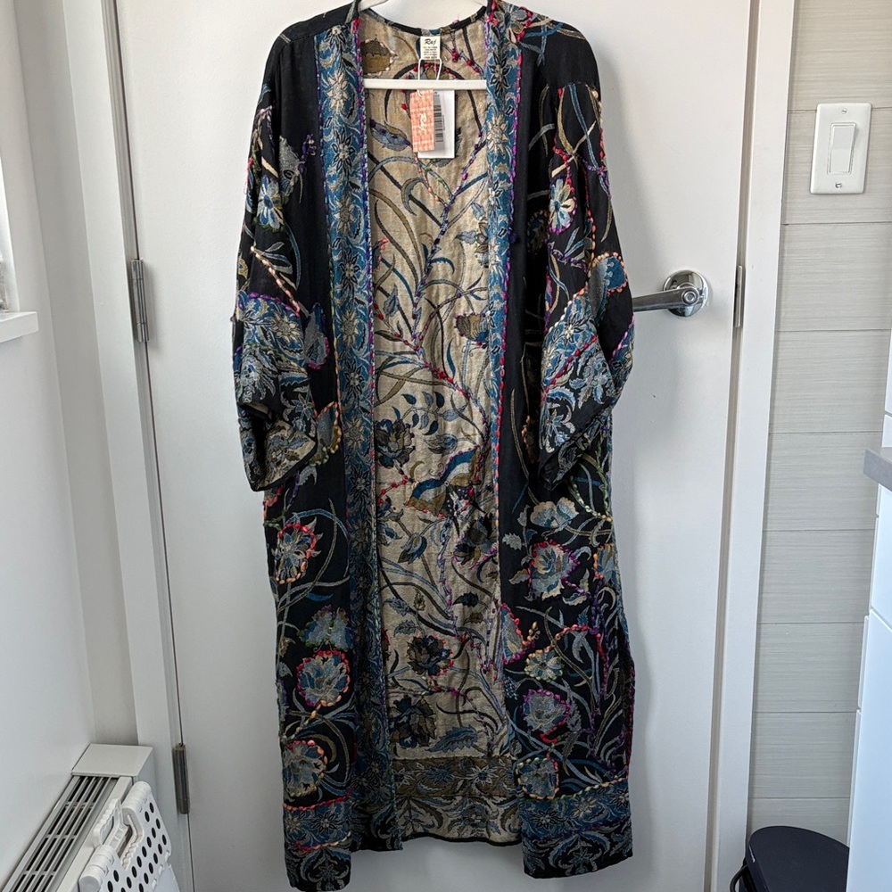 NWT Embroidered Black Floral Kimono floor length cardigan